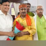 गृह राज्य मंत्री नित्यानंद राय जी का पूर्व मंत्री अजीत कुमार ने अपने समर्थकों के साथ गर्म जोशी से स्वागत किया