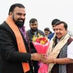 बीजेपी राष्ट्रीय अध्यक्ष नितिन नवीन पटना पहुंचे, सम्राट चौधरी ने किया जोरदार स्वागत