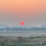 शेरघाटी में आस्था के साथ मनाया गया चैती छठ, डूबते सूर्य को अर्घ्य अर्पित